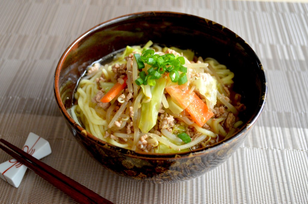 スープから作る☆野菜たっぷりラーメン