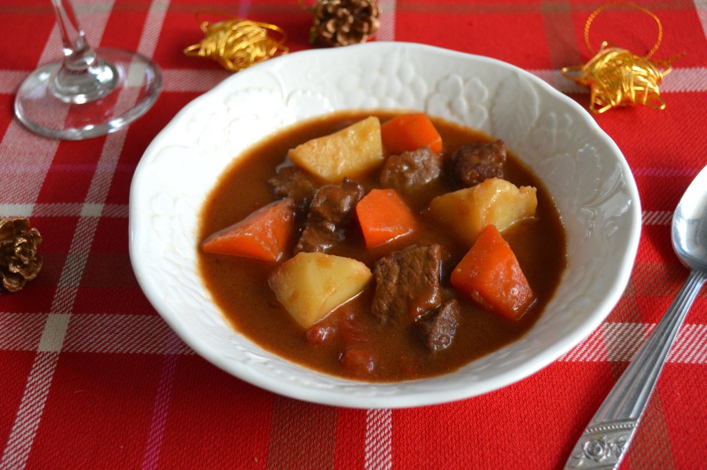 味わい深い♪ビーフシチュー